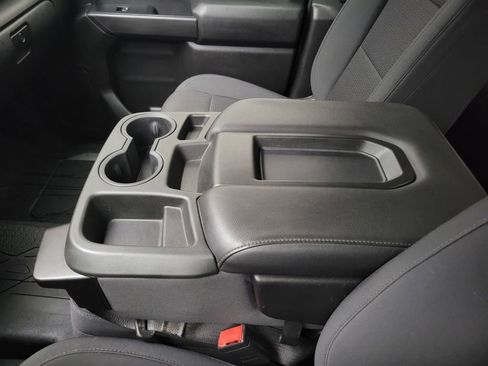 Used 2020 Chevrolet Silverado 1500 Custom w/ Custom Value Package image 27