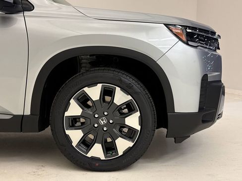 New 2026 Honda Pilot Elite image 6