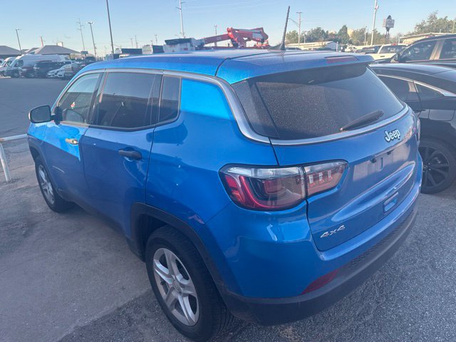 Used 2023 Jeep Compass Sport AWD/4WD image 5