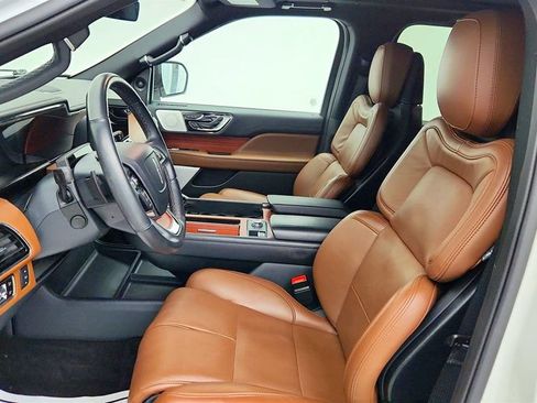 Used 2024 Lincoln Navigator Reserve image 20