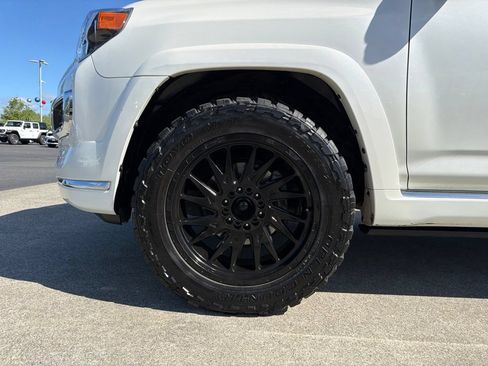 Used 2023 Toyota 4Runner Limited AWD/4WD image 10