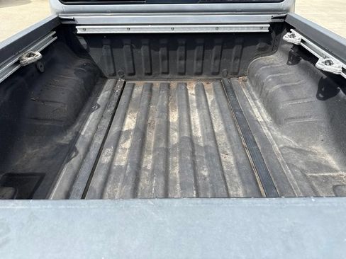 Used 2014 Nissan Frontier SV w/ SV Value Truck Package AWD/4WD image 44