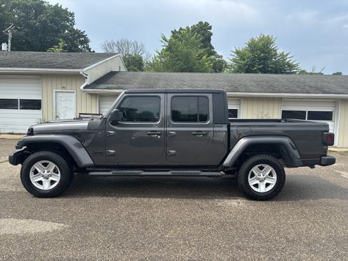 Used 2022 Jeep Gladiator Sport AWD/4WD image 8