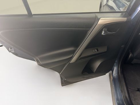 Used 2013 Toyota RAV4 Limited AWD/4WD image 27
