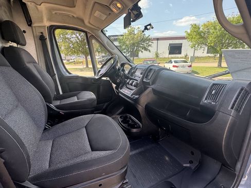 Used 2019 RAM ProMaster 3500 FWD image 11
