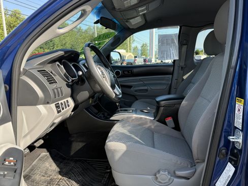Used 2014 Toyota Tacoma 4x4 Access Cab w/ SR5 Package image 10