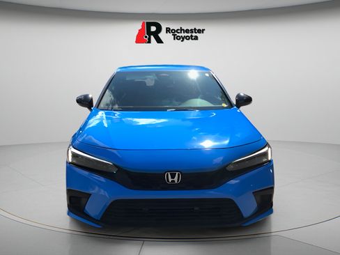 Used 2022 Honda Civic Sport image 2
