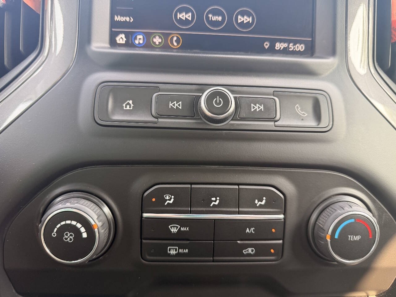 Used 2019 Chevrolet Silverado 1500 Custom Trail Boss w/ Custom Convenience Package AWD/4WD image 17