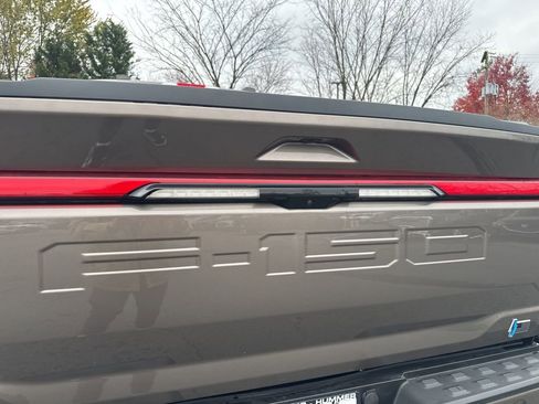 Used 2022 Ford F150 Lightning Lariat image 76