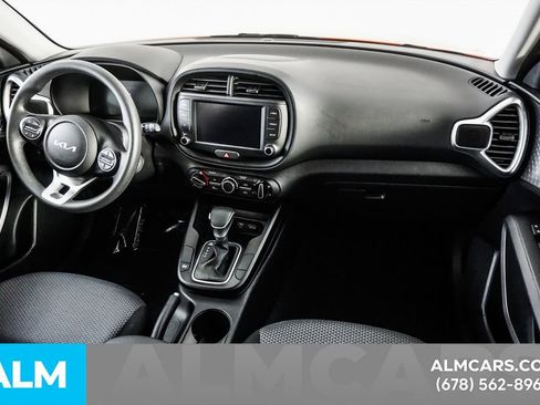 Used 2025 Kia Soul LX w/ LX Technology Package image 21