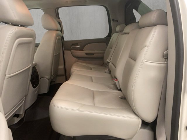 Used 2010 Chevrolet Avalanche LTZ AWD/4WD image 9