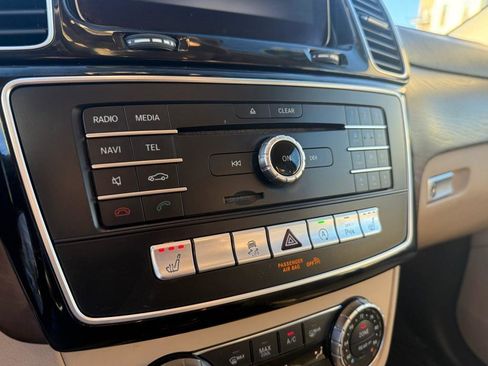 Used 2017 Mercedes-Benz GLS 450 4MATIC image 24