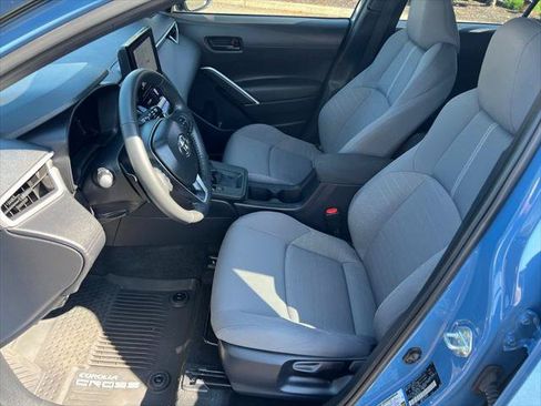 Certified 2026 Toyota Corolla Cross AWD Hybrid w/ Moonroof Package image 13