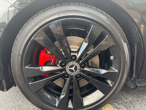 Used 2019 Mercedes-Benz CLA 250 4MATIC w/ Premium Package image 11