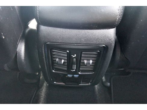 Used 2021 Jeep Grand Cherokee Limited AWD/4WD image 15