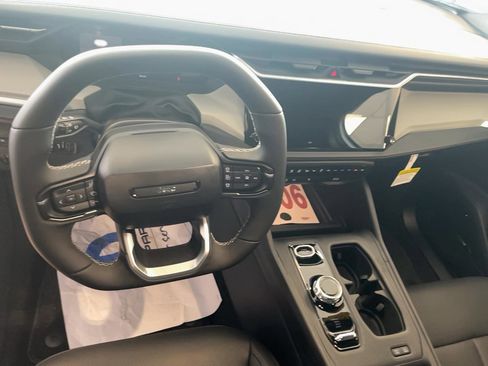 New 2026 Jeep Cherokee Limited image 15