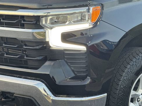 Used 2023 Chevrolet Silverado 1500 LT image 6