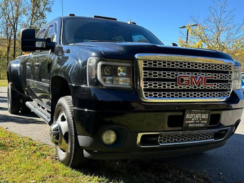 Used 2014 GMC Sierra 3500 Denali image 4
