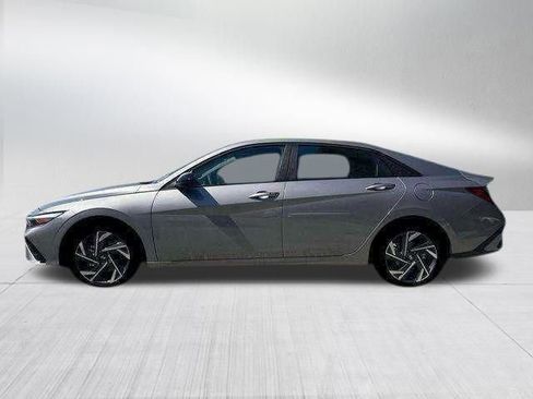 New 2025 Hyundai Elantra Sport FWD image 3