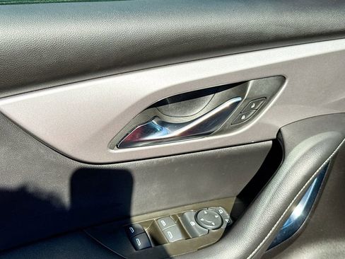 Used 2023 Chevrolet Blazer LT image 17