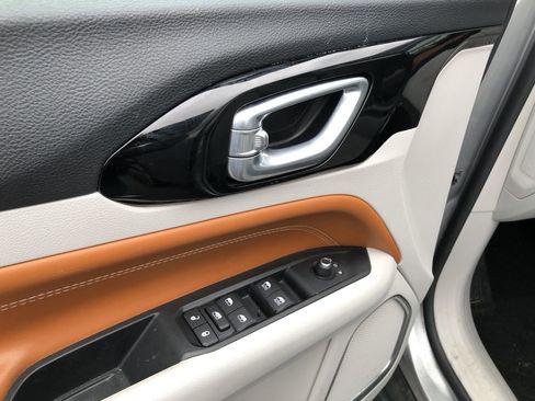 Used 2022 Jeep Compass Limited image 20