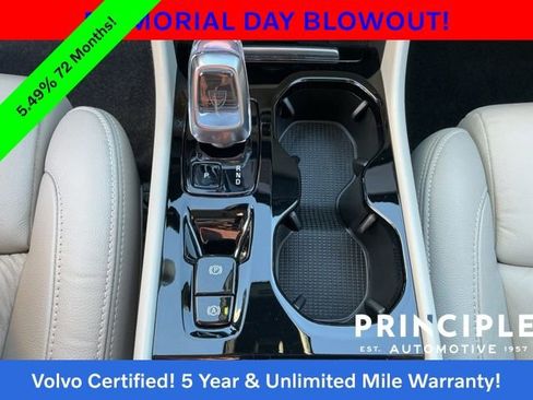 Certified 2023 Volvo XC40 B5 Plus w/ Driver Assist Package AWD/4WD image 21