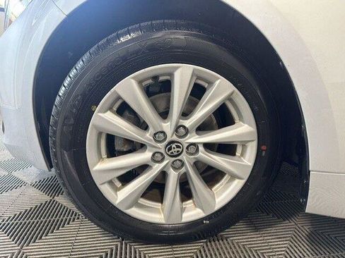 Certified 2024 Toyota Corolla SE FWD image 19