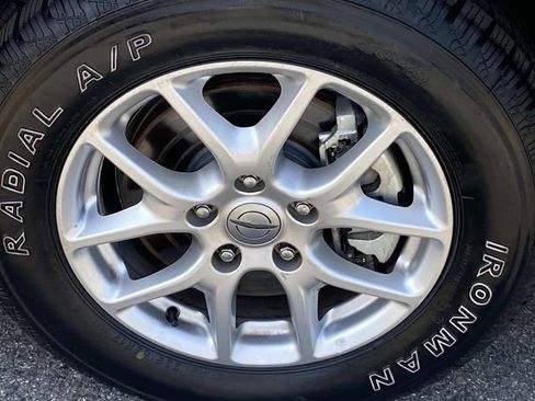 Used 2023 Chrysler Voyager LX FWD image 29
