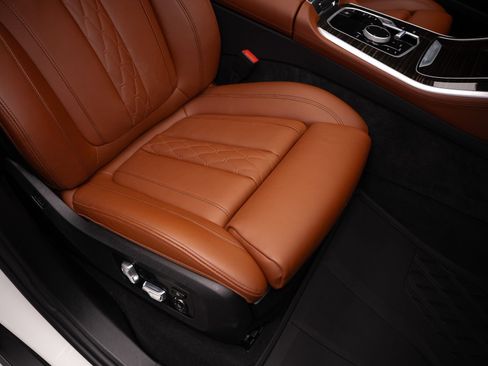 Used 2024 BMW X5 sDrive40i w/ Premium Package RWD image 65
