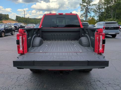 Used 2026 Ford F250 Lariat w/ Lariat Premium Package AWD/4WD image 15