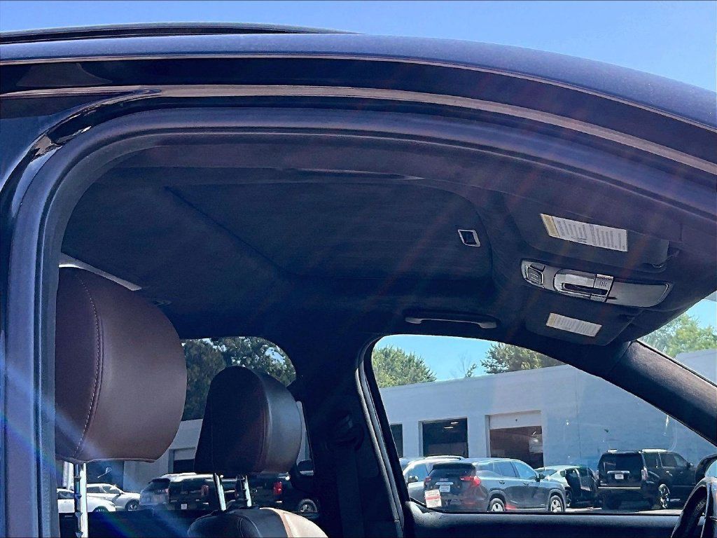 Used 2022 Kia Telluride SX w/ SX Prestige Package AWD/4WD image 23