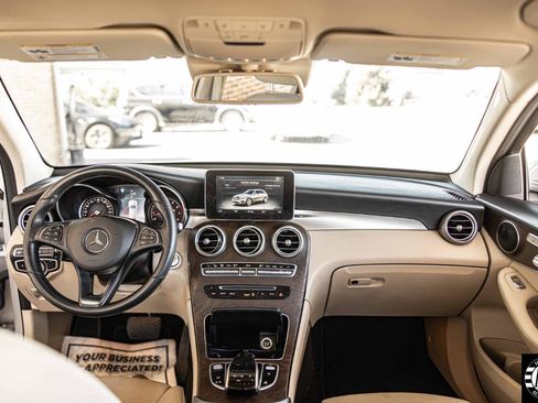 Used 2019 Mercedes-Benz GLC 300 w/ Driver Assistance Package image 17