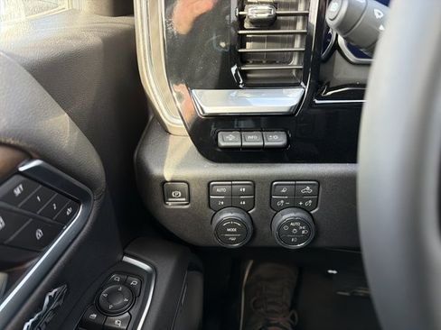 New 2026 Chevrolet Silverado 1500 High Country w/ Technology Package image 15