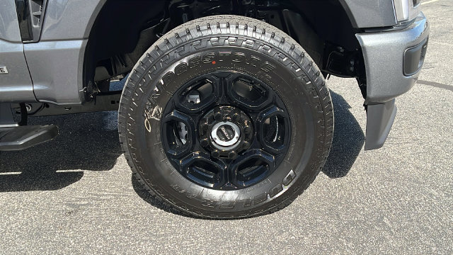 New 2026 Ford F250 4x4 Crew Cab Super Duty image 10