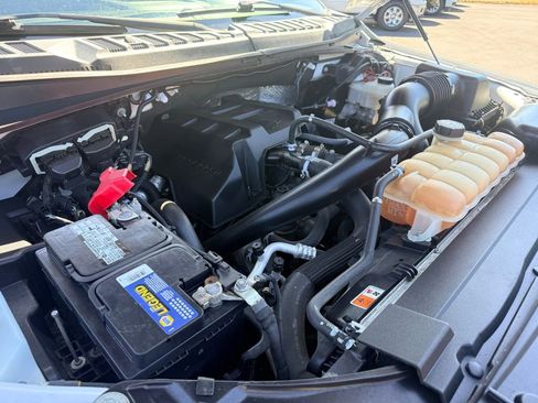 Used 2016 Ford F150 XLT AWD/4WD image 32