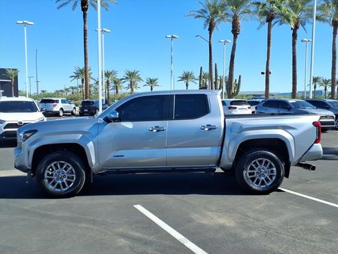Used 2024 Toyota Tacoma Limited w/ Limited Package (LT) image 7