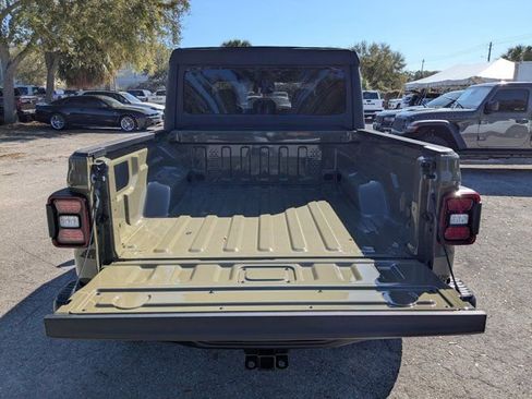 New 2026 Jeep Gladiator Rubicon w/ Safety Group AWD/4WD image 12
