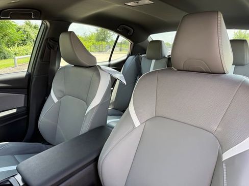 Used 2026 Toyota Camry SE w/ Convenience Package FWD image 10