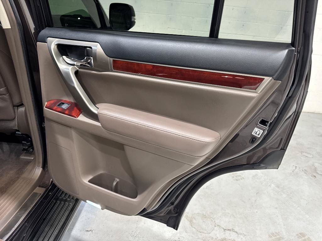 Used 2013 Lexus GX 460 w/ Comfort Plus Pkg AWD/4WD image 71