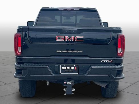 Used 2022 GMC Sierra 2500 AT4 w/ AT4 Premium Plus Package AWD/4WD image 5