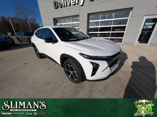 Used 2025 Chevrolet Trax RS w/ Driver Confidence Package video 1