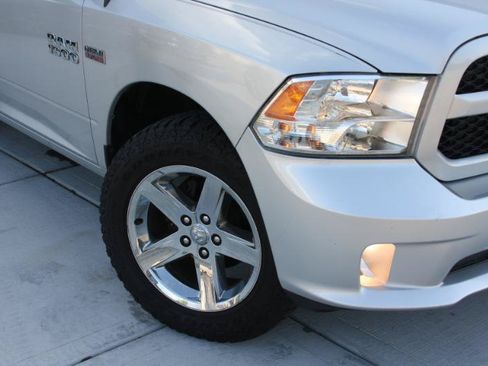 Used 2014 RAM 1500 Express AWD/4WD image 5