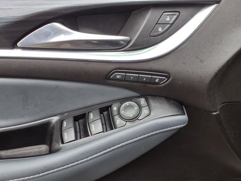 Used 2024 Buick Enclave Premium FWD image 22