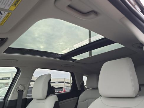 New 2026 Kia Sportage EX image 17