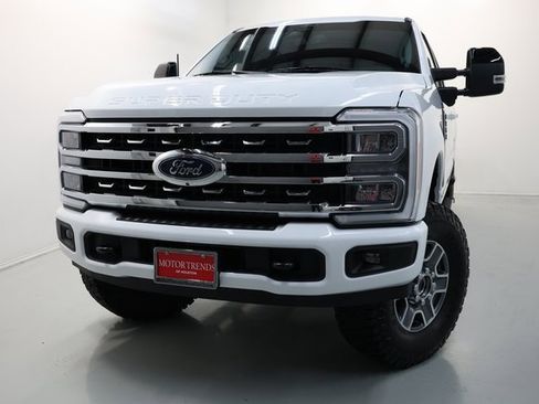 Used 2024 Ford F250 Lariat w/ FX4 Off-Road Package image 54
