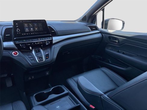 Certified 2025 Honda Odyssey Sport-L image 27