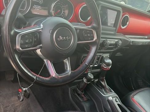 Used 2020 Jeep Wrangler Rubicon AWD/4WD image 12