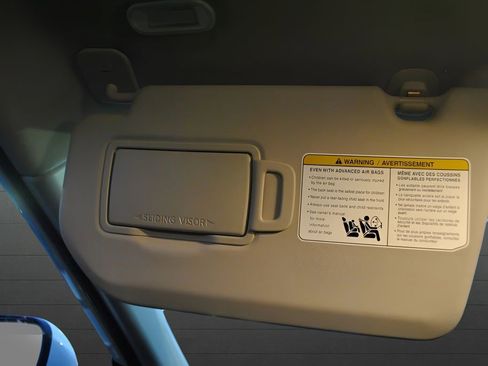 Used 2025 Nissan Rogue SV image 26