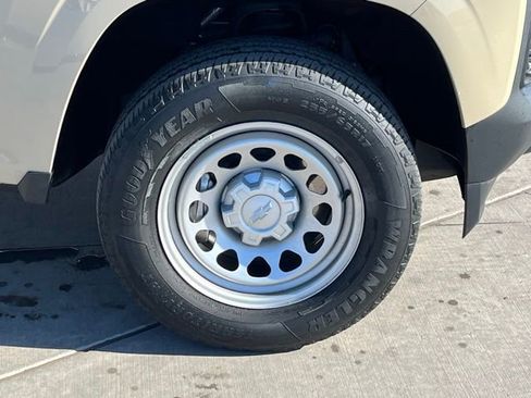 Used 2023 Chevrolet Colorado W/T image 7