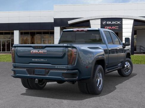 New 2026 GMC Sierra 3500 Denali Ultimate AWD/4WD image 4